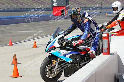 media/Aug-27-2022-Fastrack Riders (Sat) [[c588535105]]/Level 2/Grid/